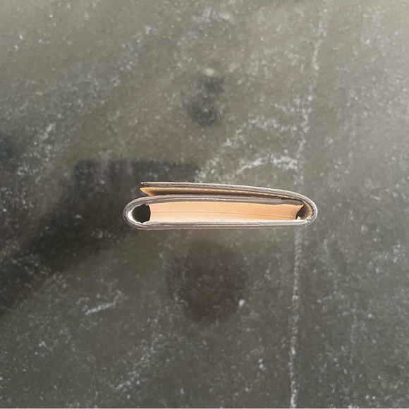 LOUIS VUITTON Ivory Yellow Monogram Card Wallet - Picture 7 of 14